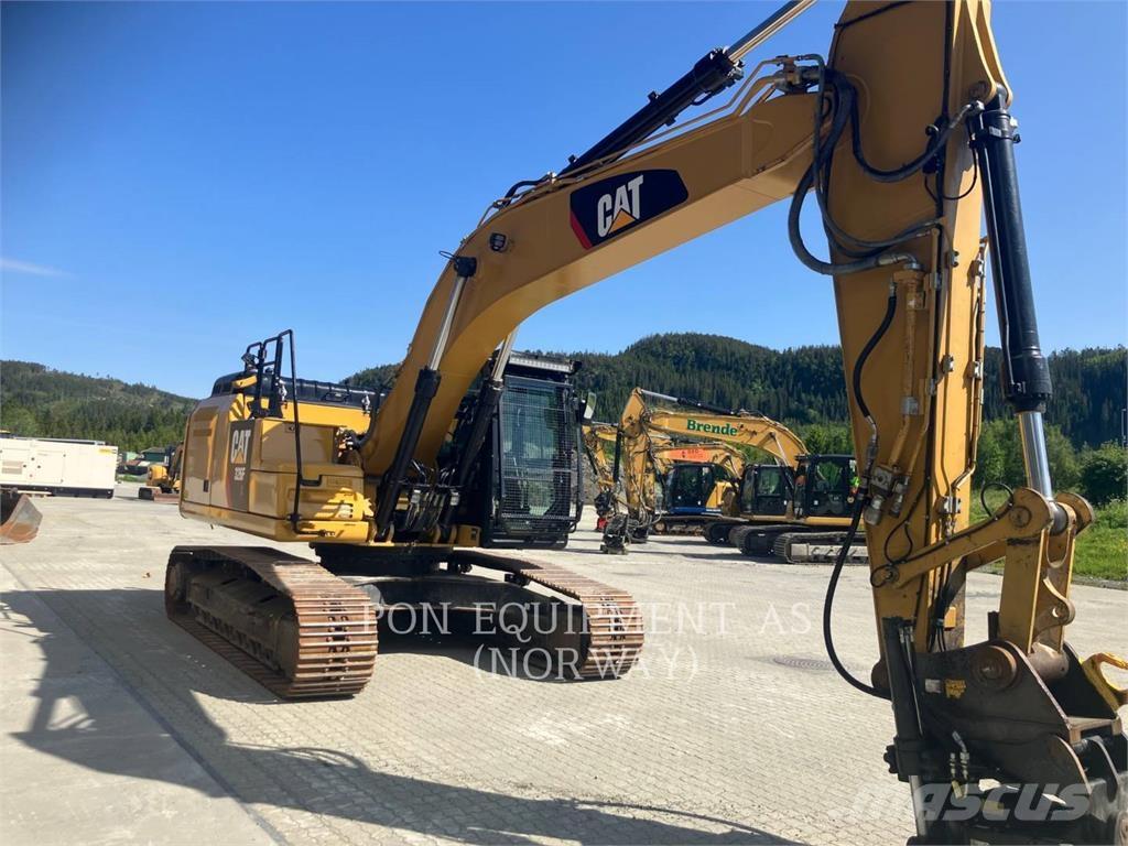 CAT 326FL 大型油圧ショベル12t以上（パワーショベル・ユンボ）