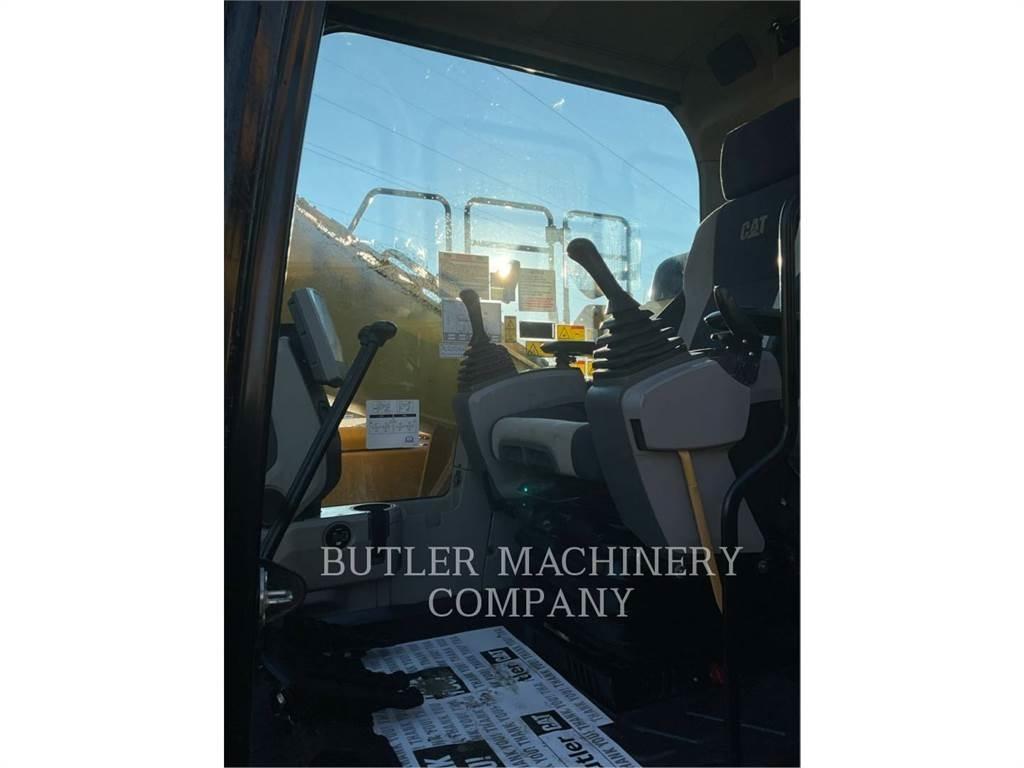 CAT 326FL 大型油圧ショベル12t以上（パワーショベル・ユンボ）