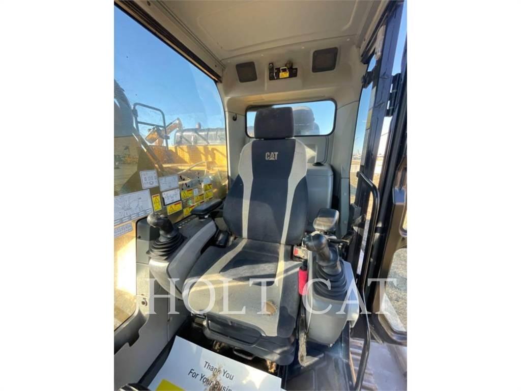 CAT 326FL TC 大型油圧ショベル12t以上（パワーショベル・ユンボ）