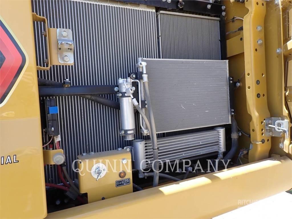 CAT 330 大型油圧ショベル12t以上（パワーショベル・ユンボ）