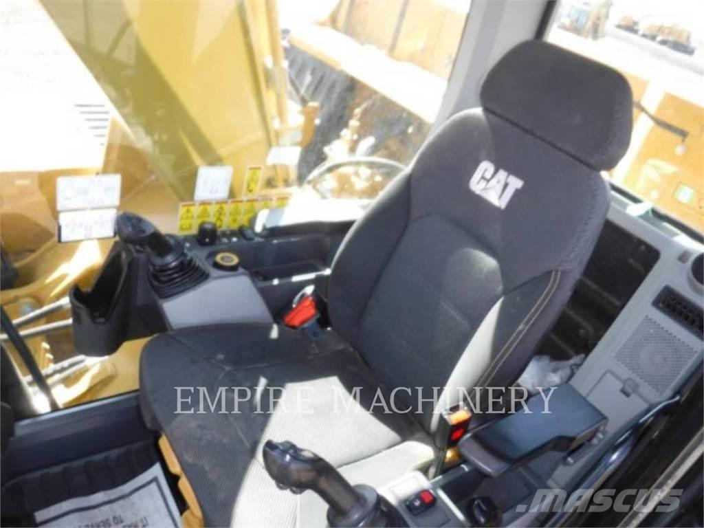 CAT 330-07 大型油圧ショベル12t以上（パワーショベル・ユンボ）