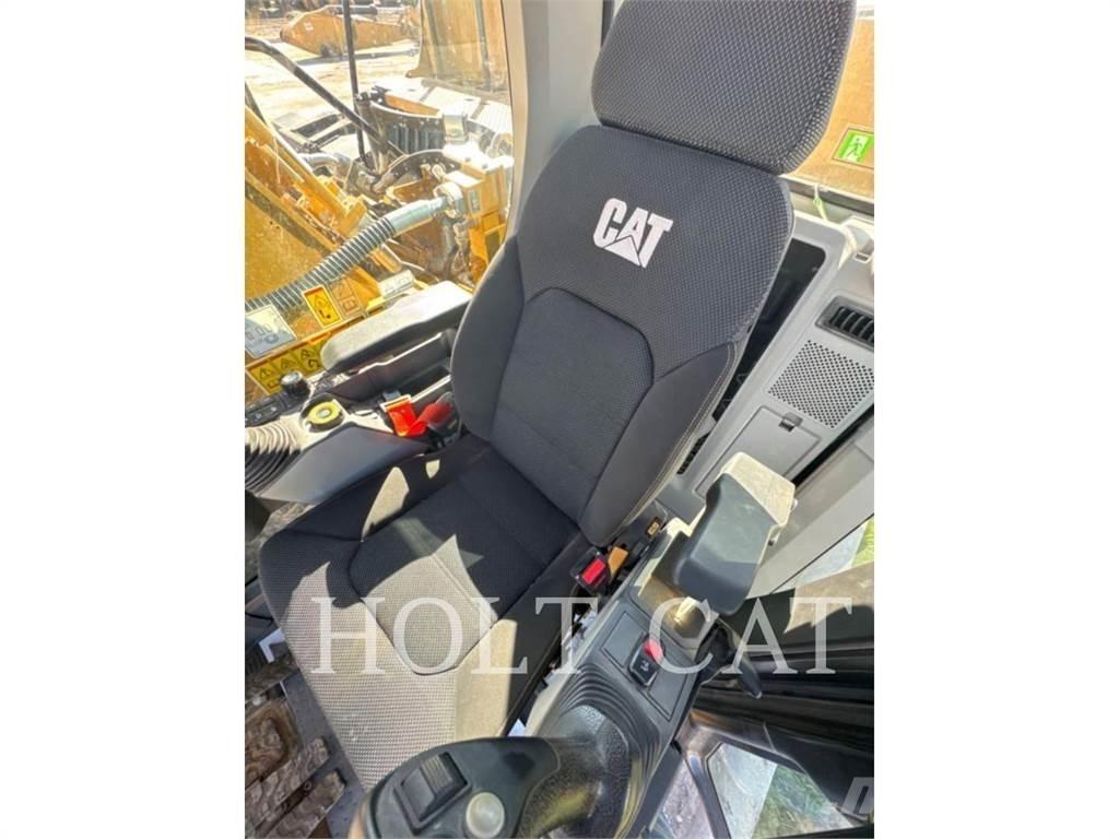 CAT 330 TC 大型油圧ショベル12t以上（パワーショベル・ユンボ）