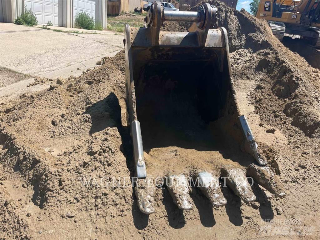 CAT 330 TC 大型油圧ショベル12t以上（パワーショベル・ユンボ）