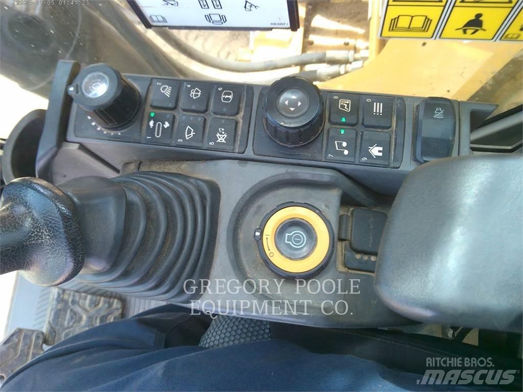 CAT 33007 大型油圧ショベル12t以上（パワーショベル・ユンボ）