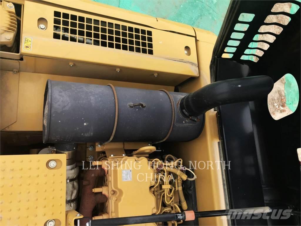 CAT 330D2L 大型油圧ショベル12t以上（パワーショベル・ユンボ）
