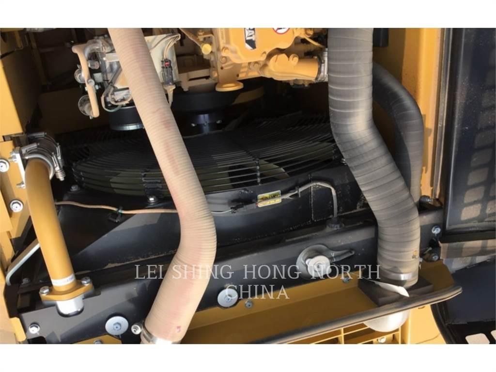 CAT 330D2L 大型油圧ショベル12t以上（パワーショベル・ユンボ）
