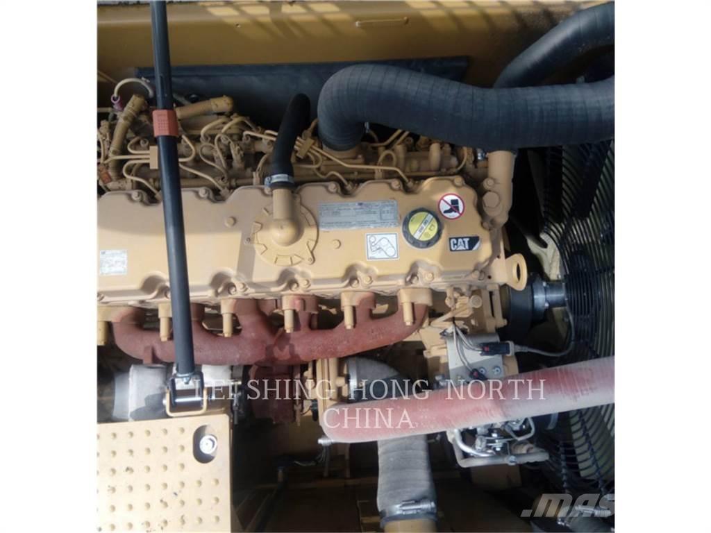 CAT 330D2L 大型油圧ショベル12t以上（パワーショベル・ユンボ）