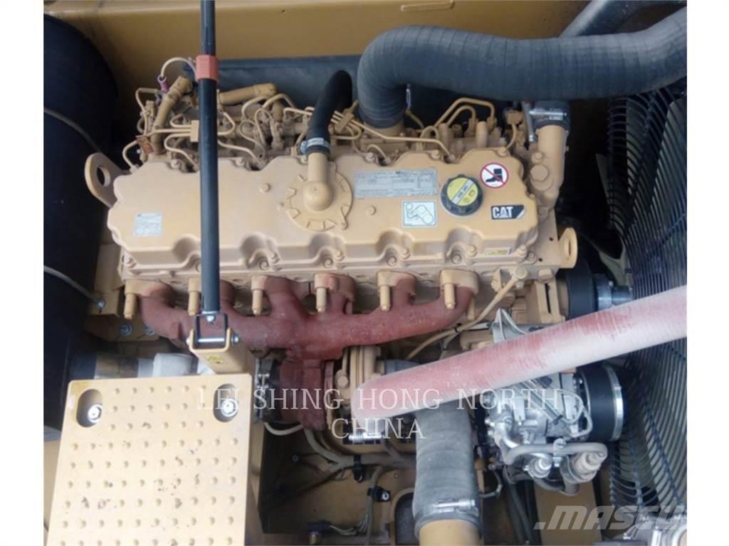 CAT 330D2L 大型油圧ショベル12t以上（パワーショベル・ユンボ）