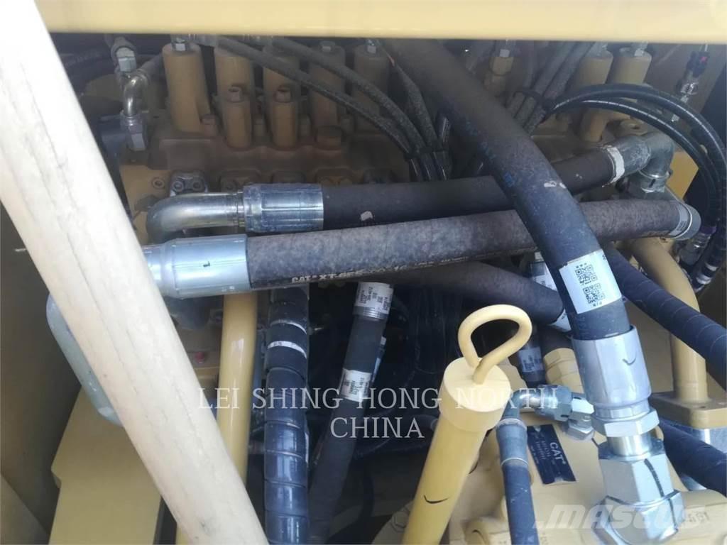 CAT 330D2L 大型油圧ショベル12t以上（パワーショベル・ユンボ）