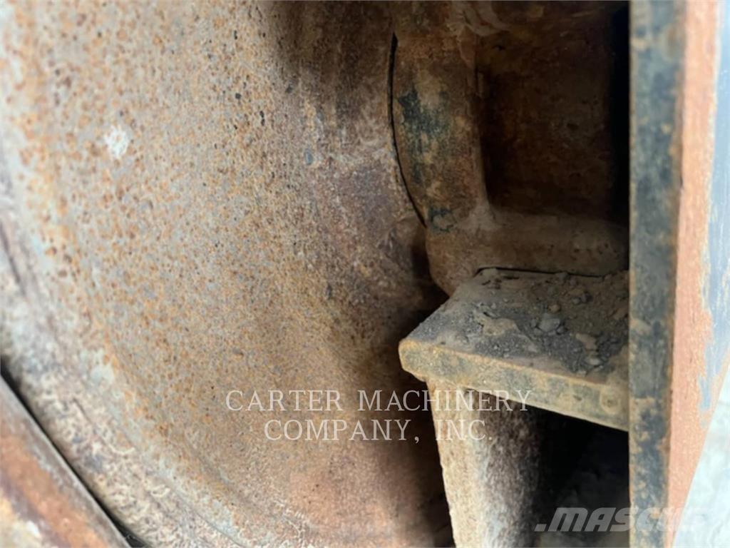 CAT 330FL 大型油圧ショベル12t以上（パワーショベル・ユンボ）