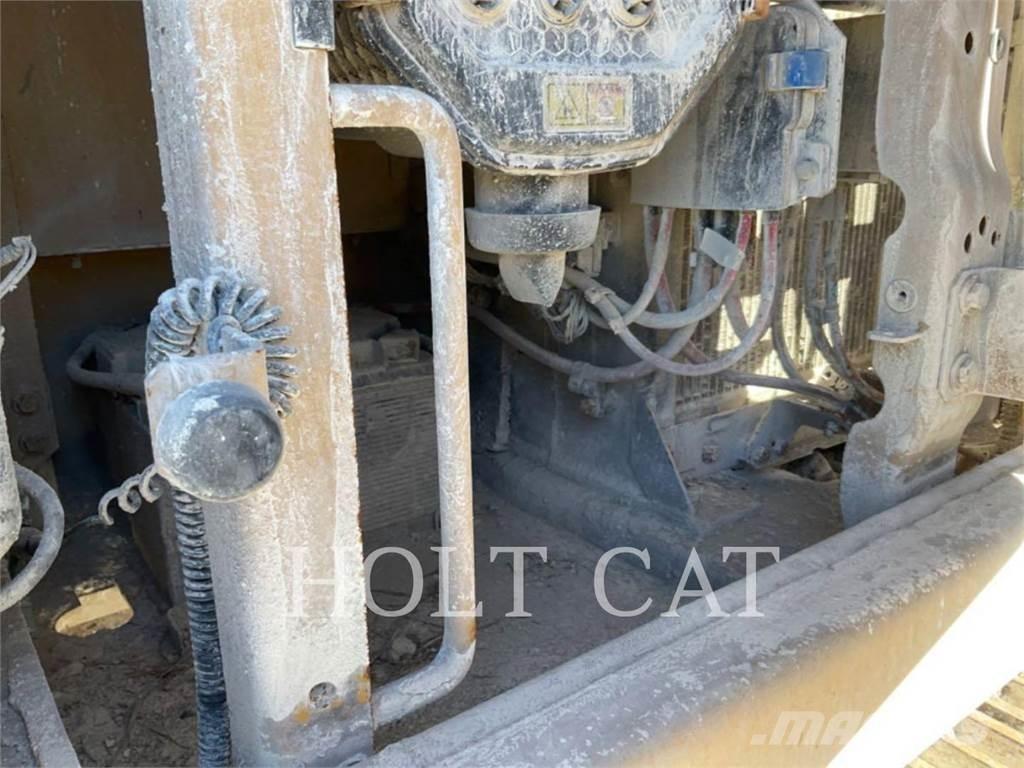 CAT 330GC 大型油圧ショベル12t以上（パワーショベル・ユンボ）