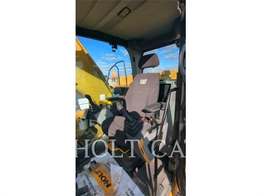 CAT 330GC 大型油圧ショベル12t以上（パワーショベル・ユンボ）