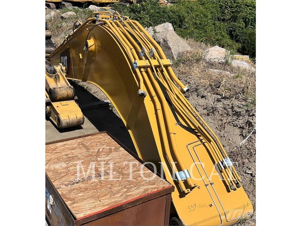 CAT 330GC REACH BOOM ブームリフト　屈伸型