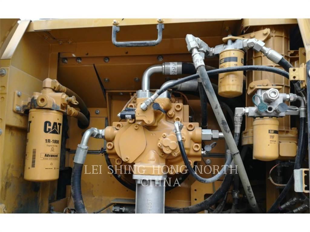 CAT 336D2 大型油圧ショベル12t以上（パワーショベル・ユンボ）