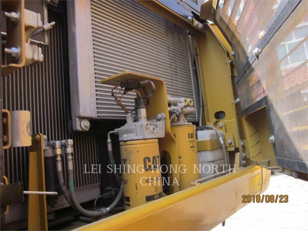 CAT 336D2 大型油圧ショベル12t以上（パワーショベル・ユンボ）