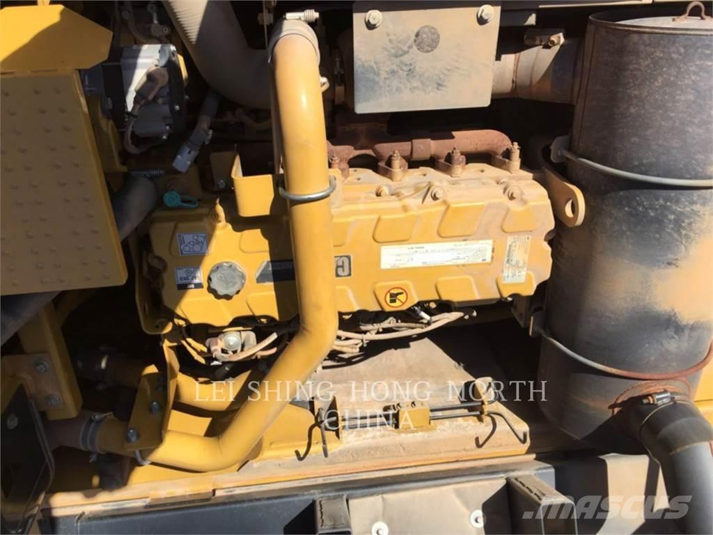 CAT 336D2 大型油圧ショベル12t以上（パワーショベル・ユンボ）