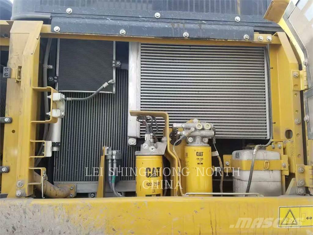 CAT 336D2 大型油圧ショベル12t以上（パワーショベル・ユンボ）