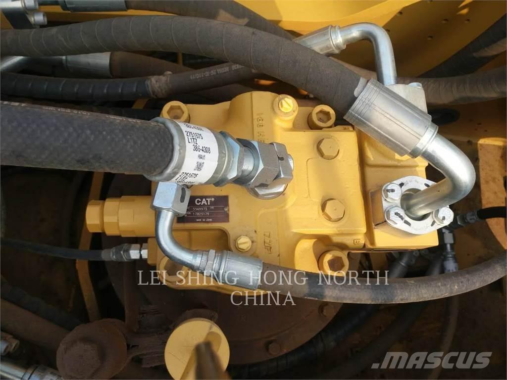 CAT 336D2 大型油圧ショベル12t以上（パワーショベル・ユンボ）