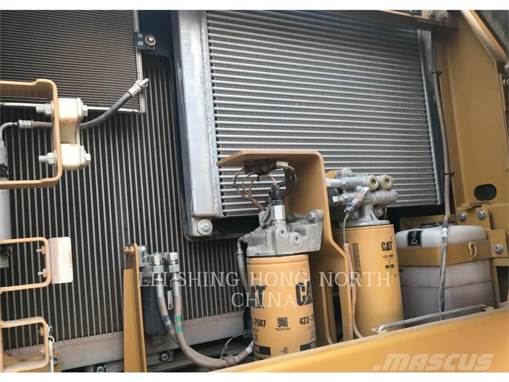 CAT 336D2 大型油圧ショベル12t以上（パワーショベル・ユンボ）