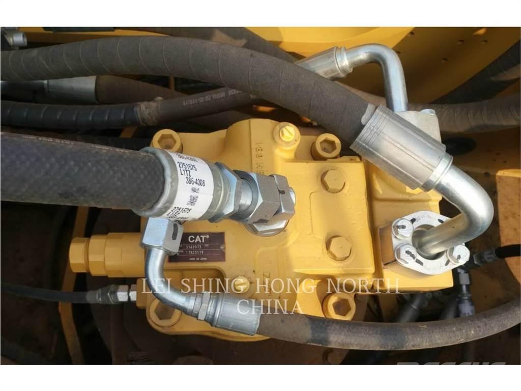 CAT 336D2 大型油圧ショベル12t以上（パワーショベル・ユンボ）