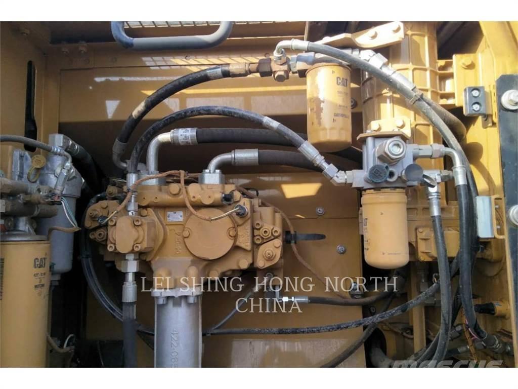 CAT 336D2 大型油圧ショベル12t以上（パワーショベル・ユンボ）