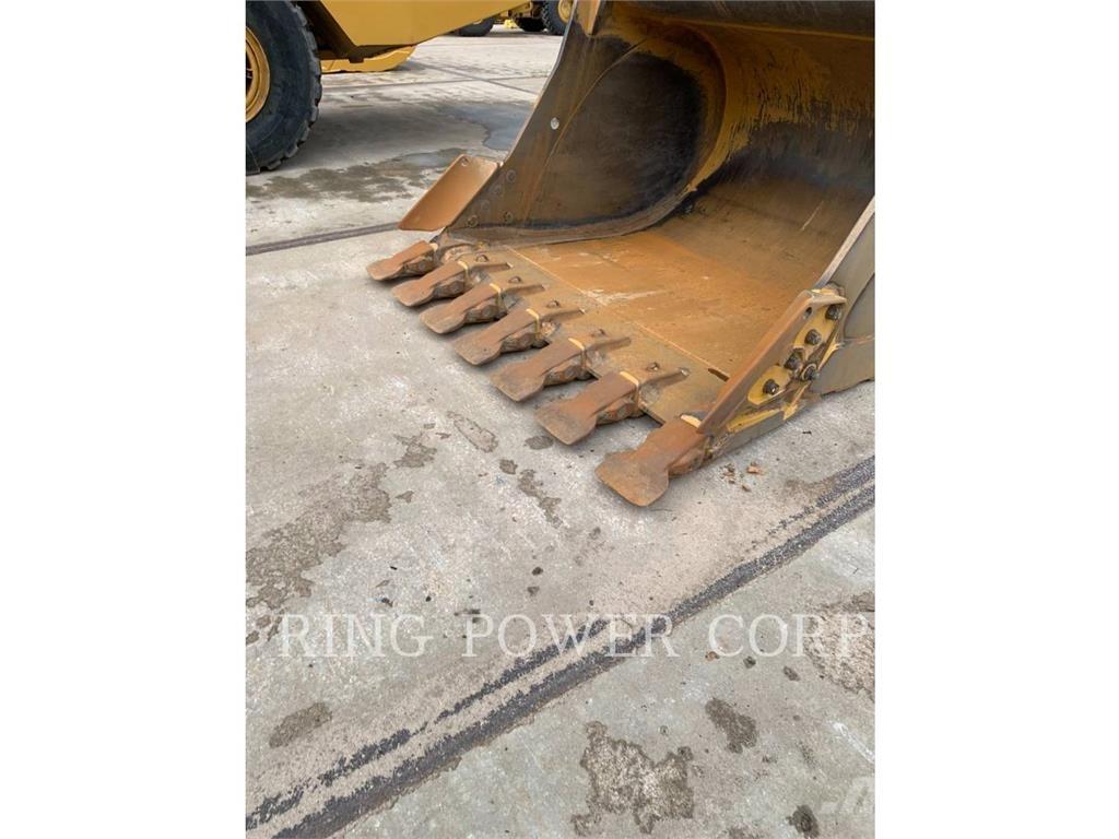CAT 352-08 大型油圧ショベル12t以上（パワーショベル・ユンボ）
