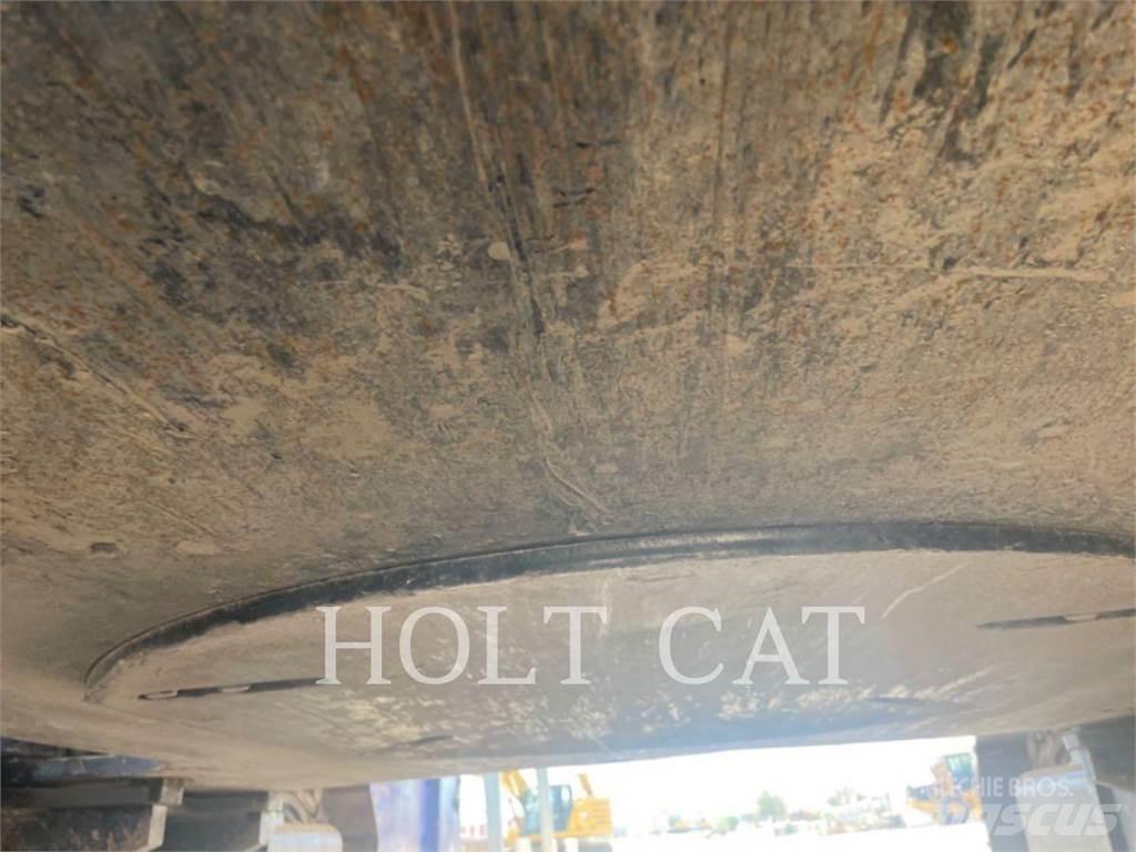 CAT 352 11 TC 大型油圧ショベル12t以上（パワーショベル・ユンボ）