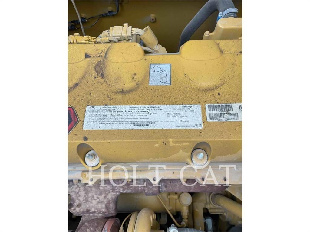 CAT 352 12 大型油圧ショベル12t以上（パワーショベル・ユンボ）