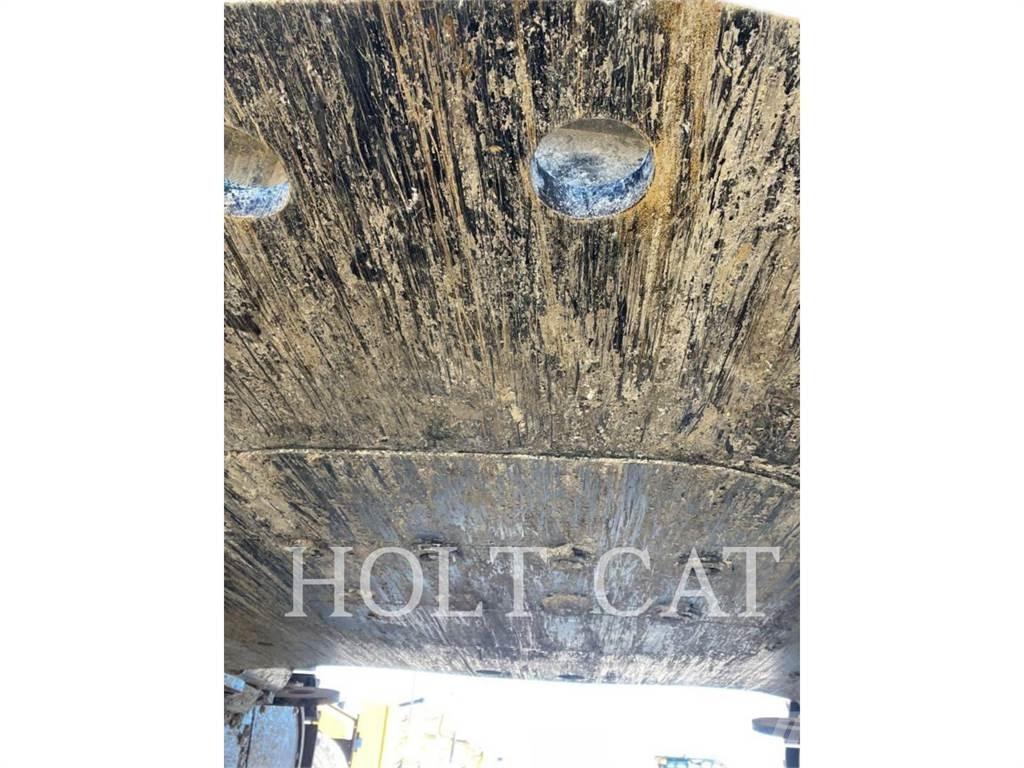 CAT 374 大型油圧ショベル12t以上（パワーショベル・ユンボ）