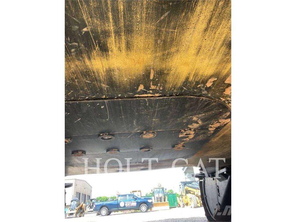 CAT 374 大型油圧ショベル12t以上（パワーショベル・ユンボ）