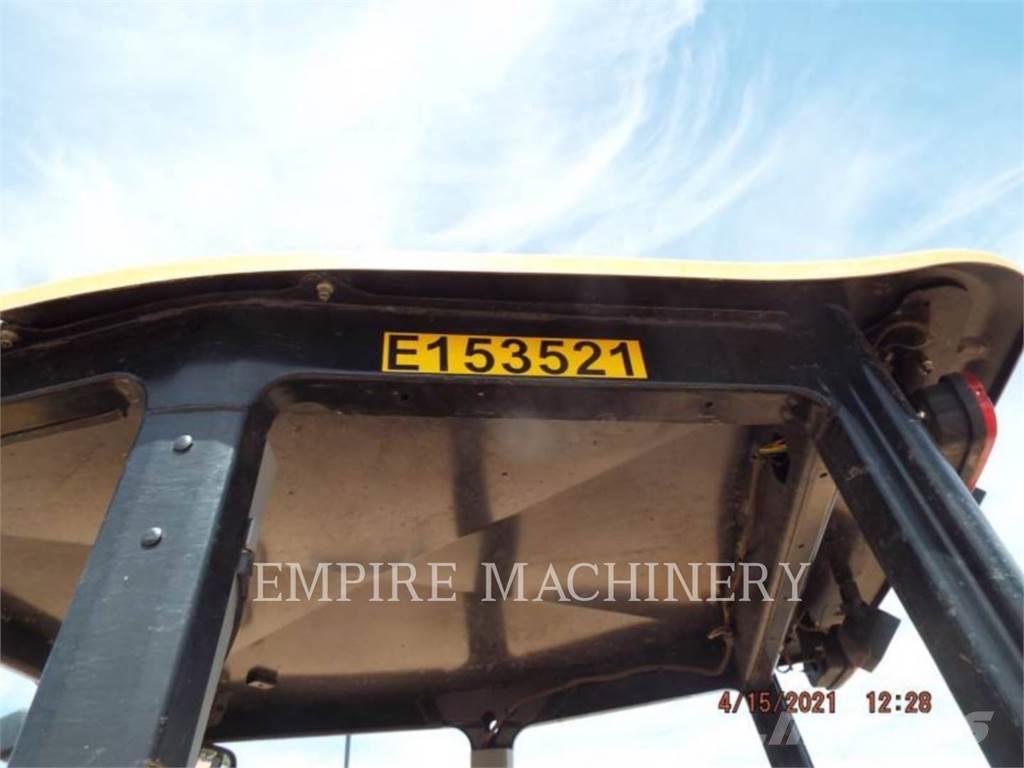 CAT 415F2 IL ホイールローダー・タイヤショベル