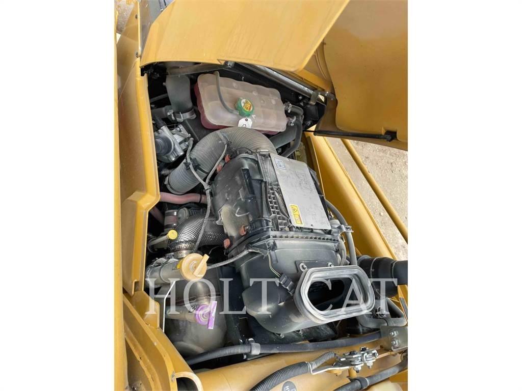 CAT 416 4SX バックホーローダー
