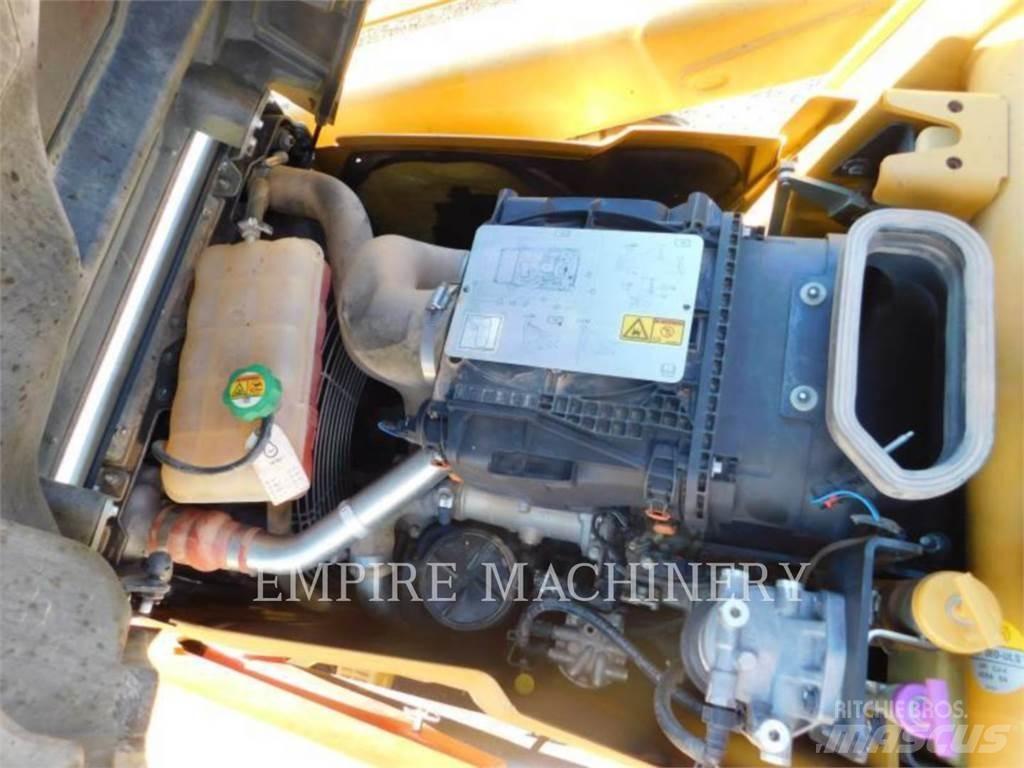 CAT 416F2 4EOP バックホーローダー