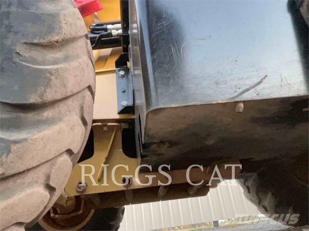 CAT 420 4AEM バックホーローダー