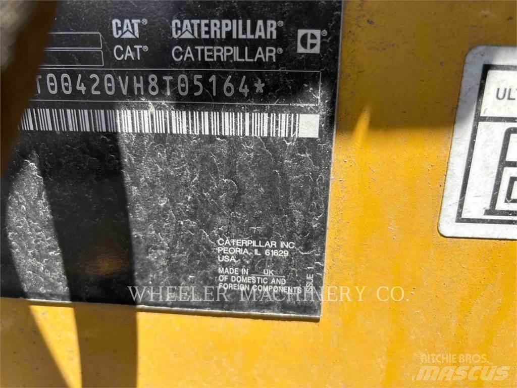 CAT 420 CF バックホーローダー