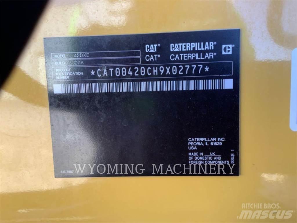 CAT 420 XE バックホーローダー