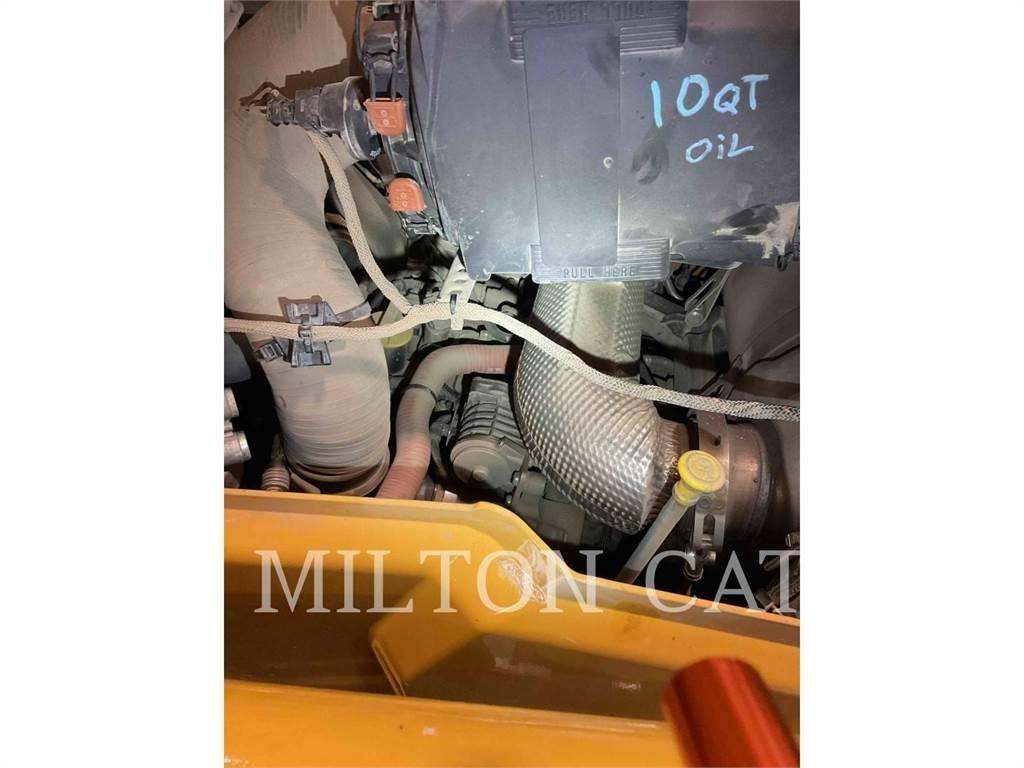 CAT 420 XE バックホーローダー