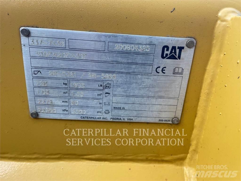 CAT 42007 バックホーローダー