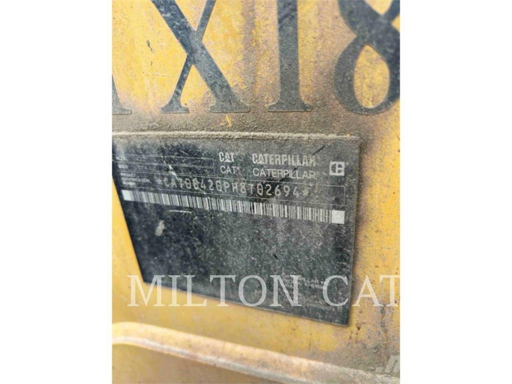 CAT 42007 バックホーローダー