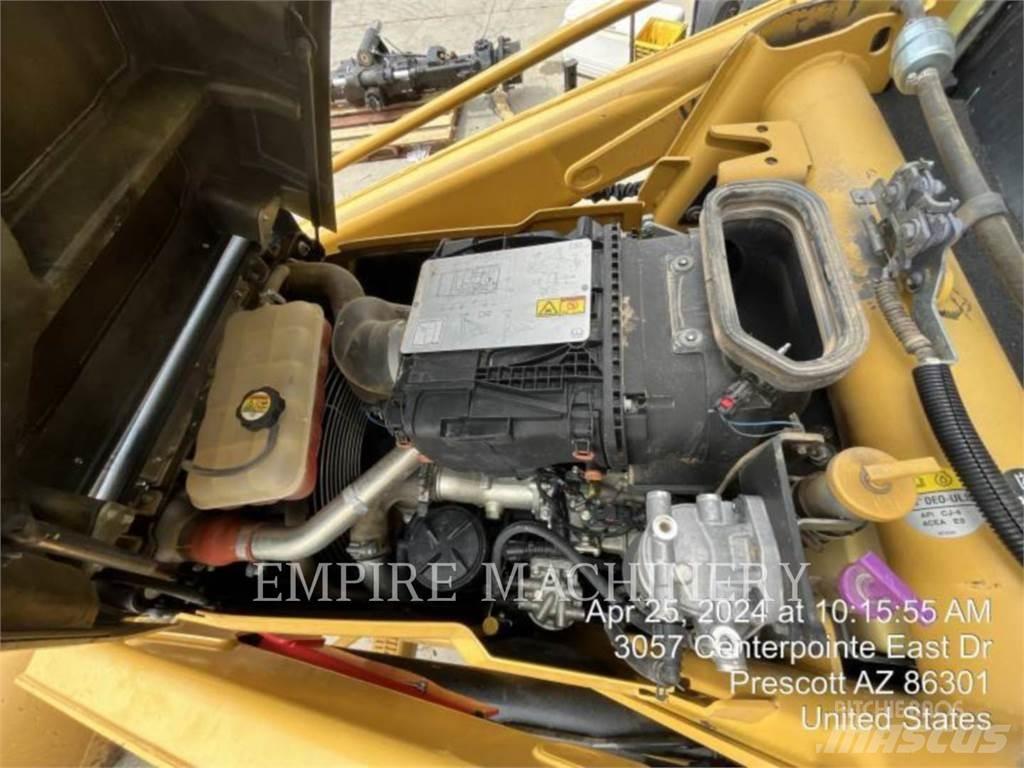 CAT 420F2 4EO バックホーローダー