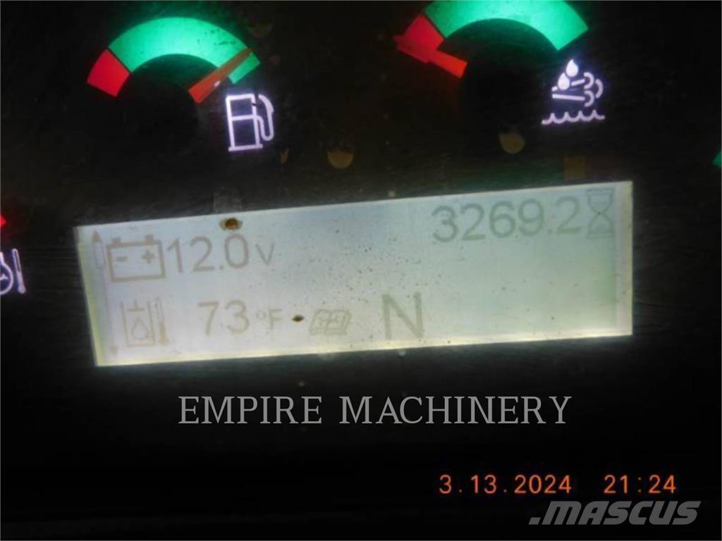 CAT 420F2 4EO バックホーローダー