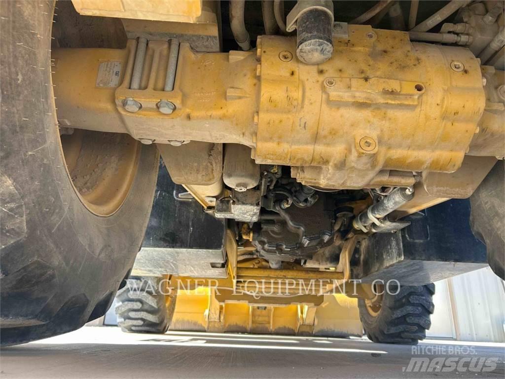 CAT 420F2 4WDE バックホーローダー