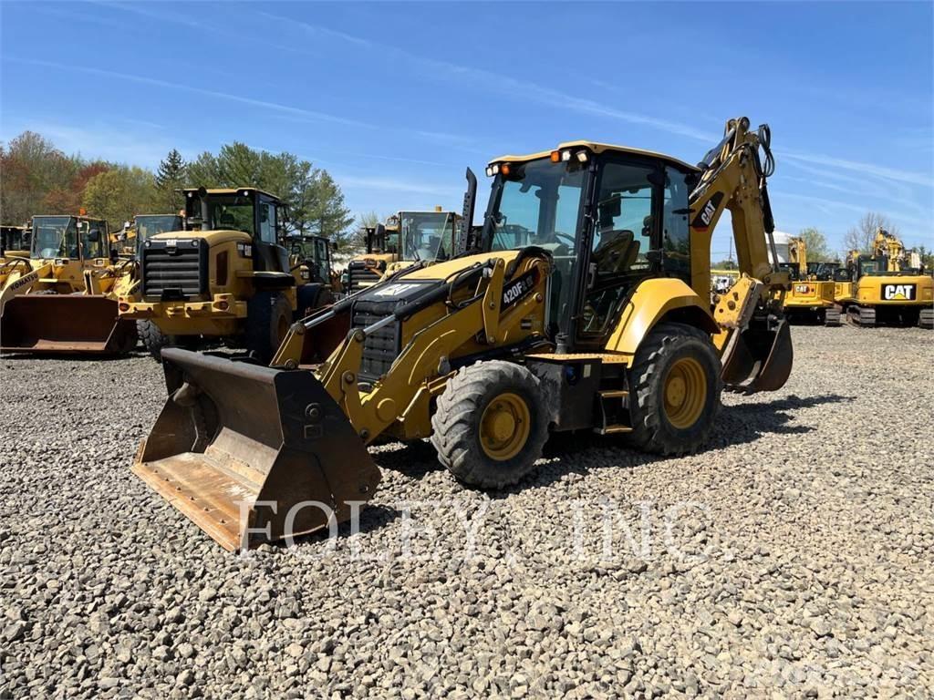 CAT 420F2IT バックホーローダー