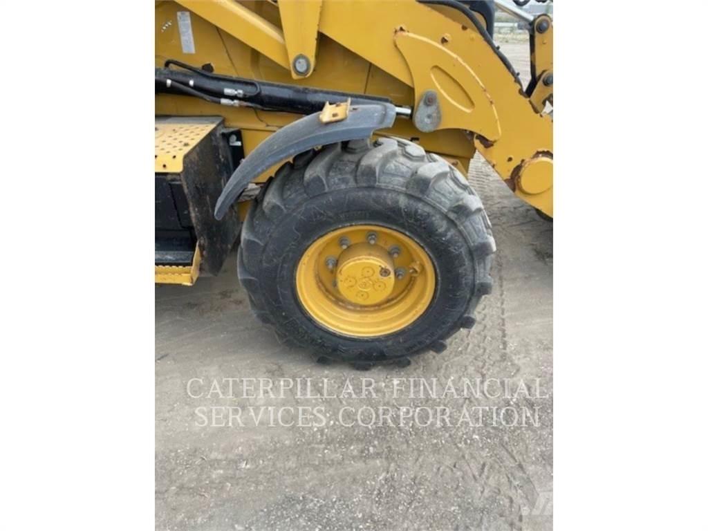 CAT 420F2IT バックホーローダー