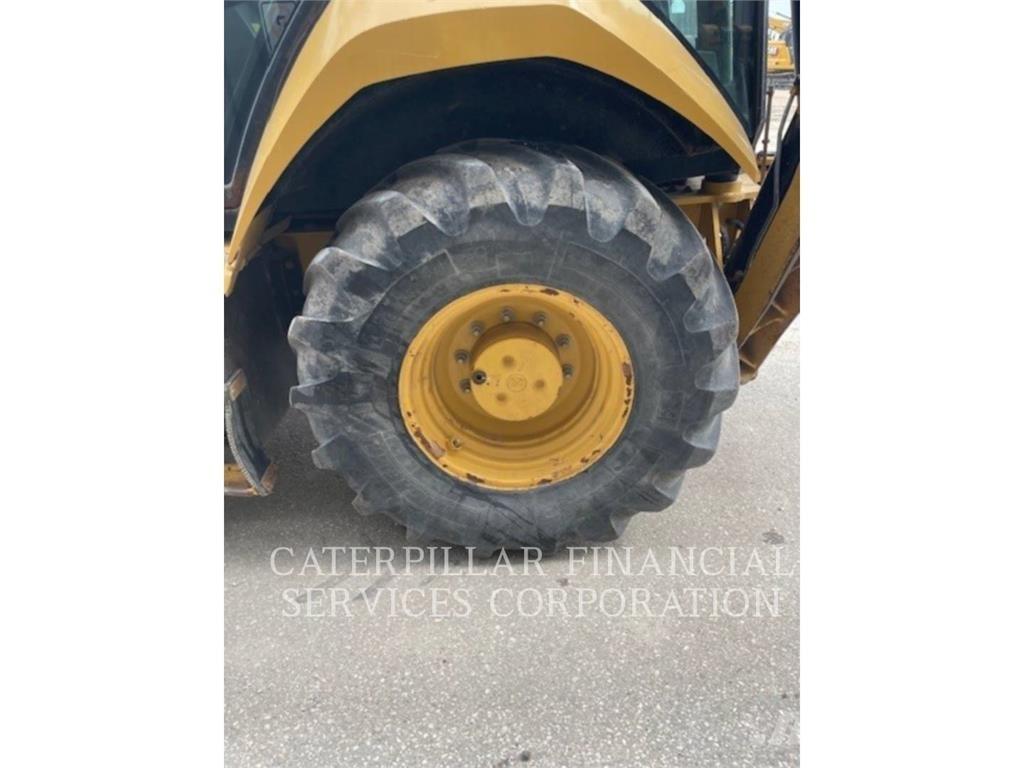 CAT 420F2IT バックホーローダー