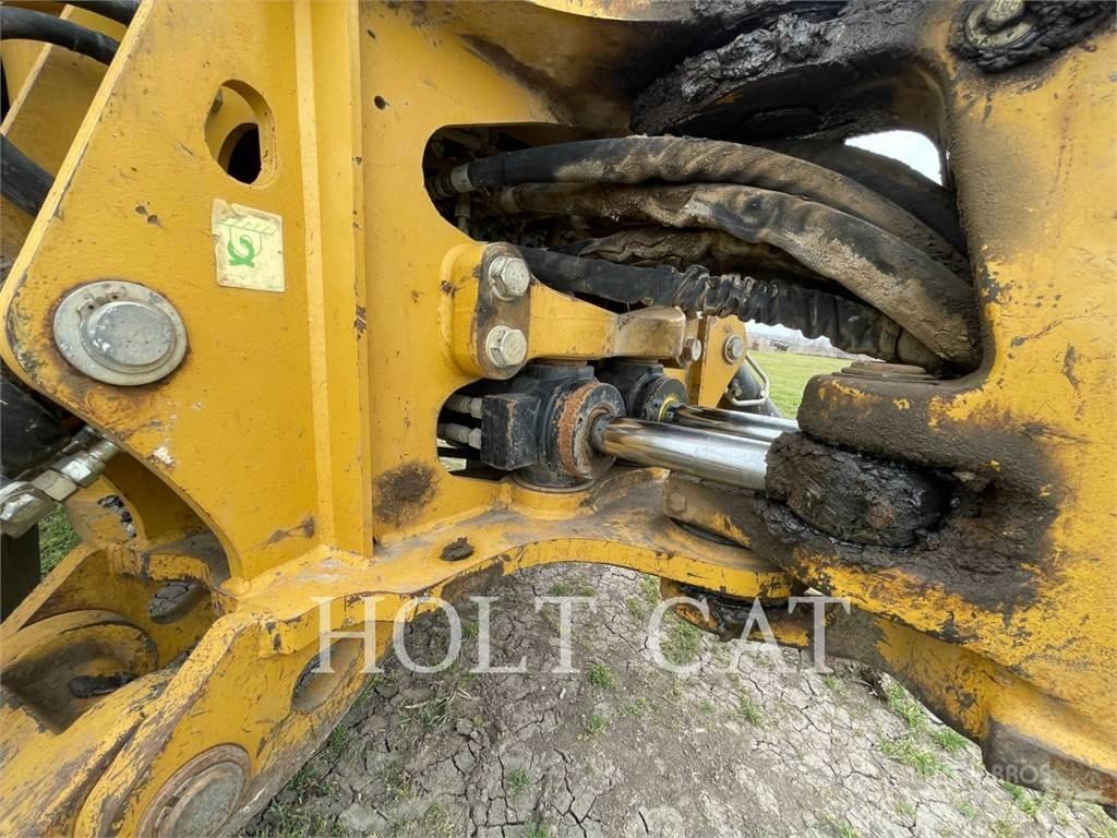 CAT 420FST バックホーローダー