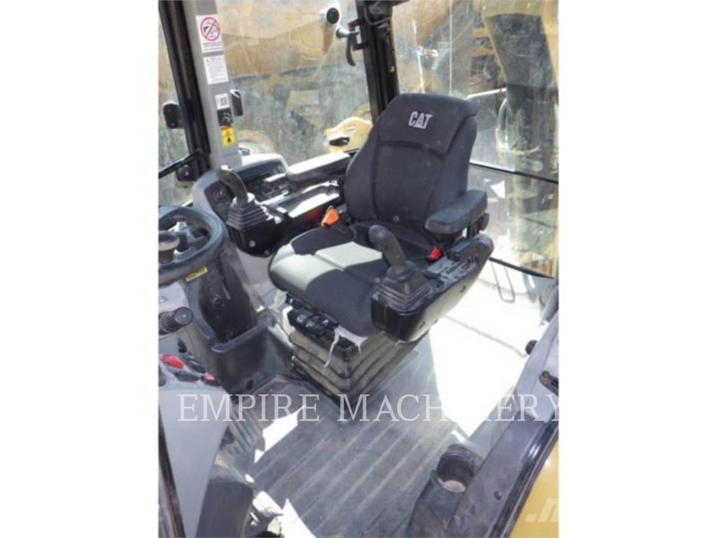 CAT 420XE4ECIP バックホーローダー
