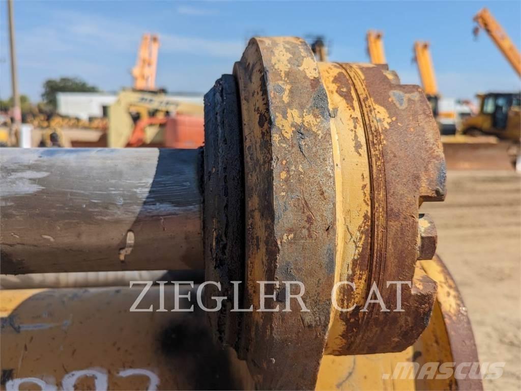CAT 42DB バケット