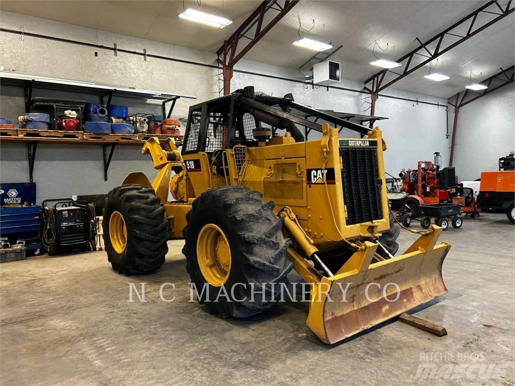 CAT 518 林業トラクター