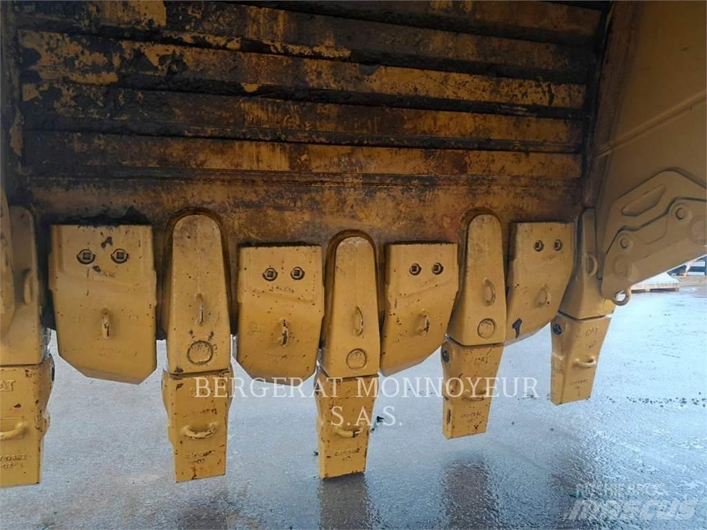 CAT 6015B 大型油圧ショベル12t以上（パワーショベル・ユンボ）